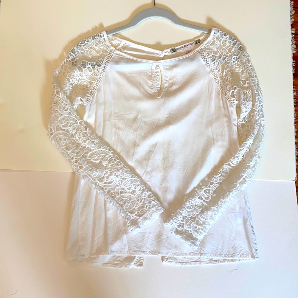 Chelsea & Violet Floral Lace Sleeve Blouse